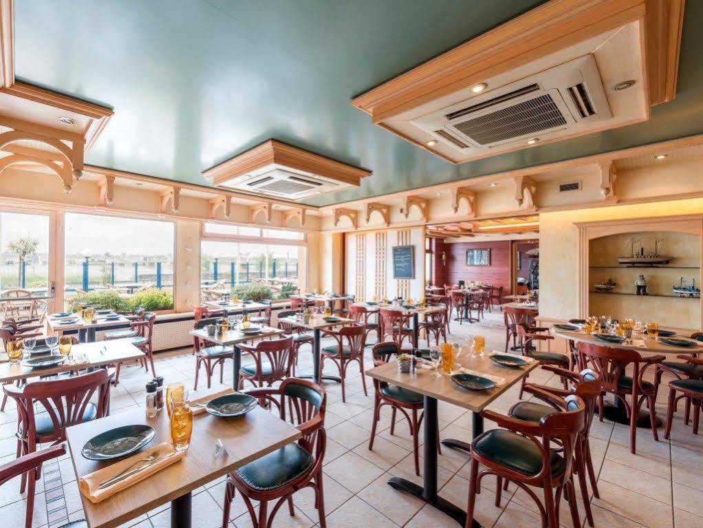 Logis Hotels - Au Poisson D'Argent - Hotel 3 Etoiles Et Restaurant Le Mesnil-en-Vallée المظهر الخارجي الصورة